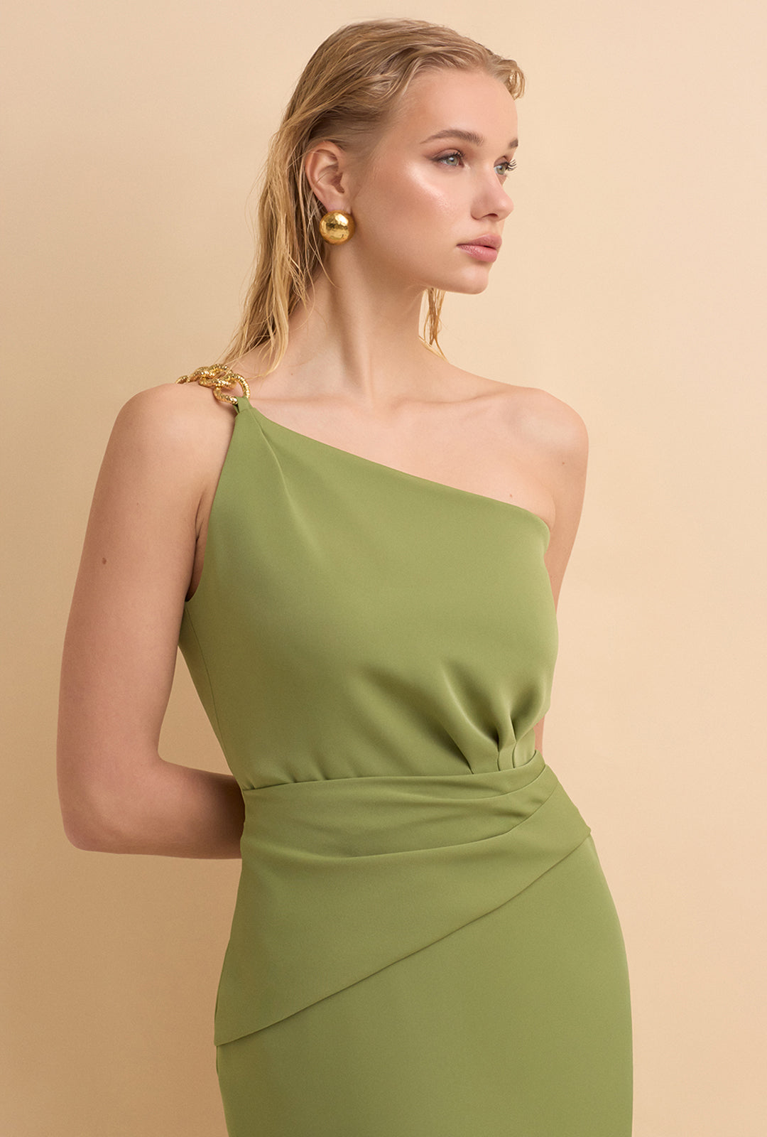 Long Crepe Gown with Draped Waist and One-Shoulder Chain