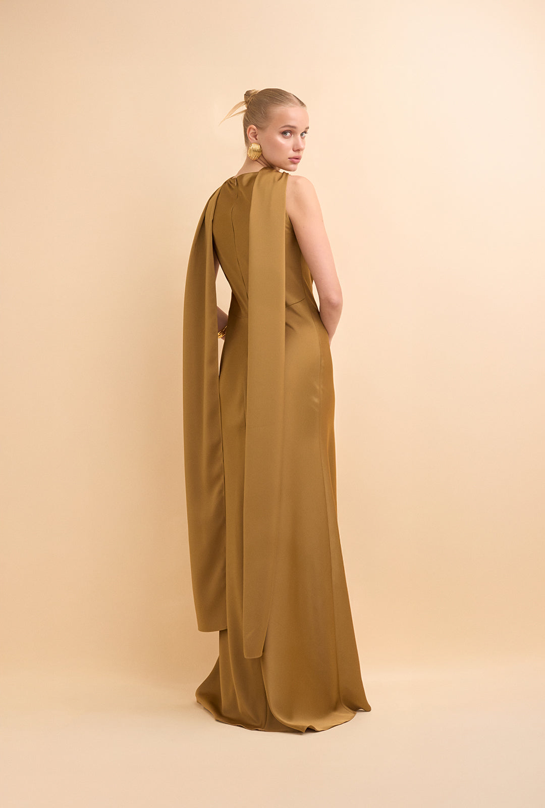 Satin Long Dress with Neck Tail